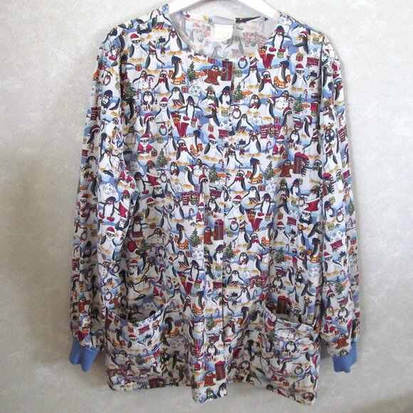 Scrub top long sleeve Christmas theme - Picture 1 of 14